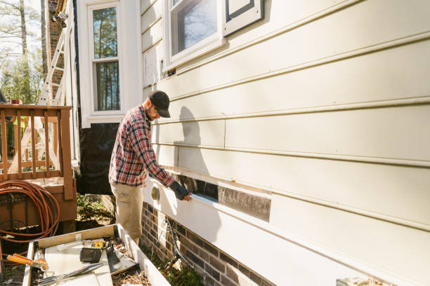 Top rated local Siding Repair specialists in Leasburg, NC
